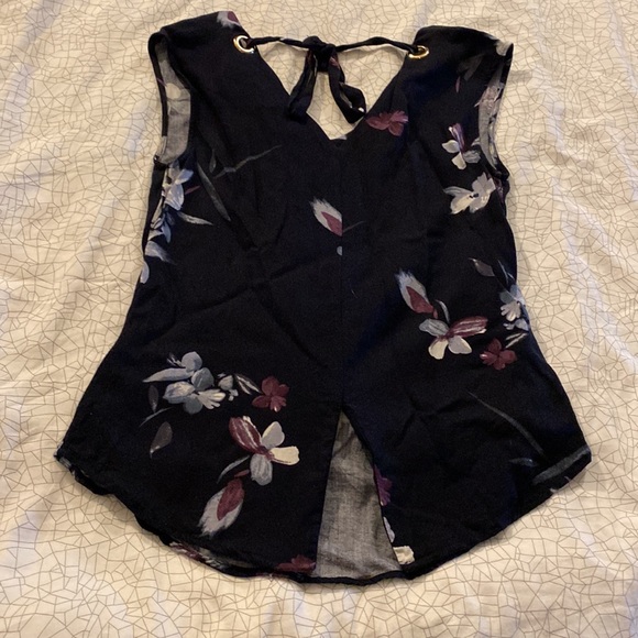 Shirt - Picture 2 of 2